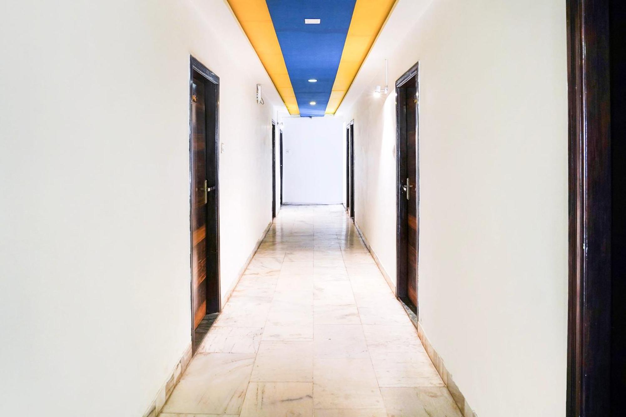 Hotel O Bridge Ahmedabad Ngoại thất bức ảnh