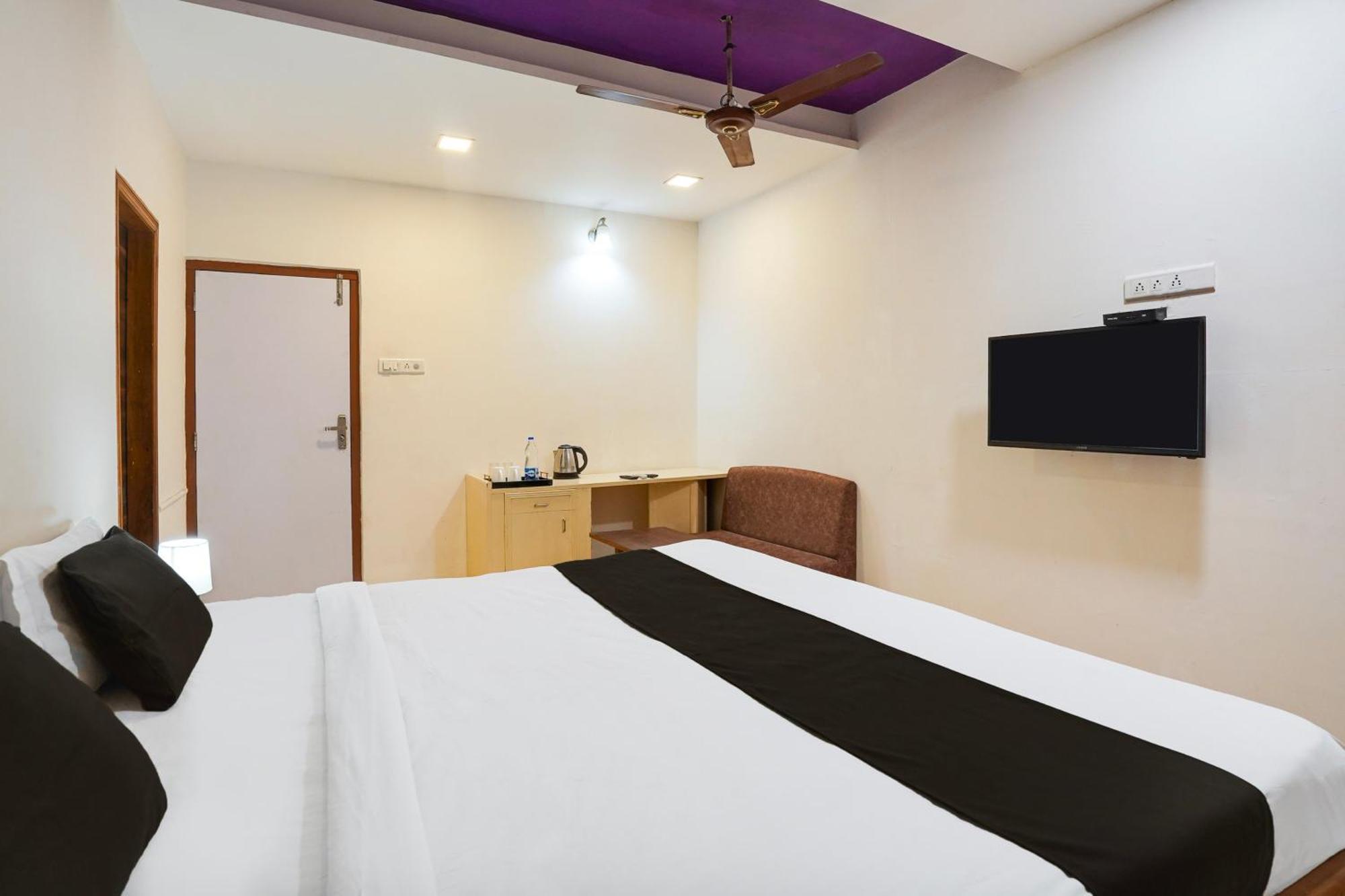 Hotel O Bridge Ahmedabad Ngoại thất bức ảnh