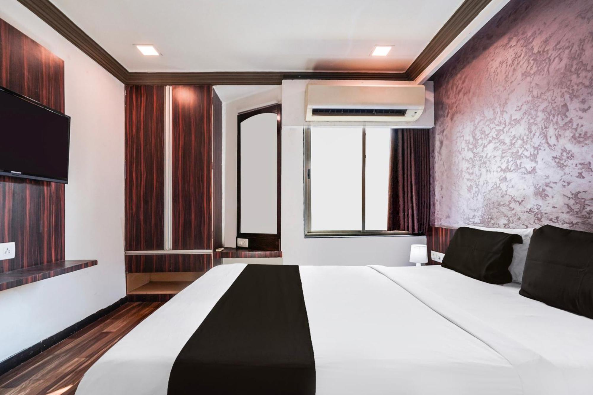 Hotel O Bridge Ahmedabad Ngoại thất bức ảnh