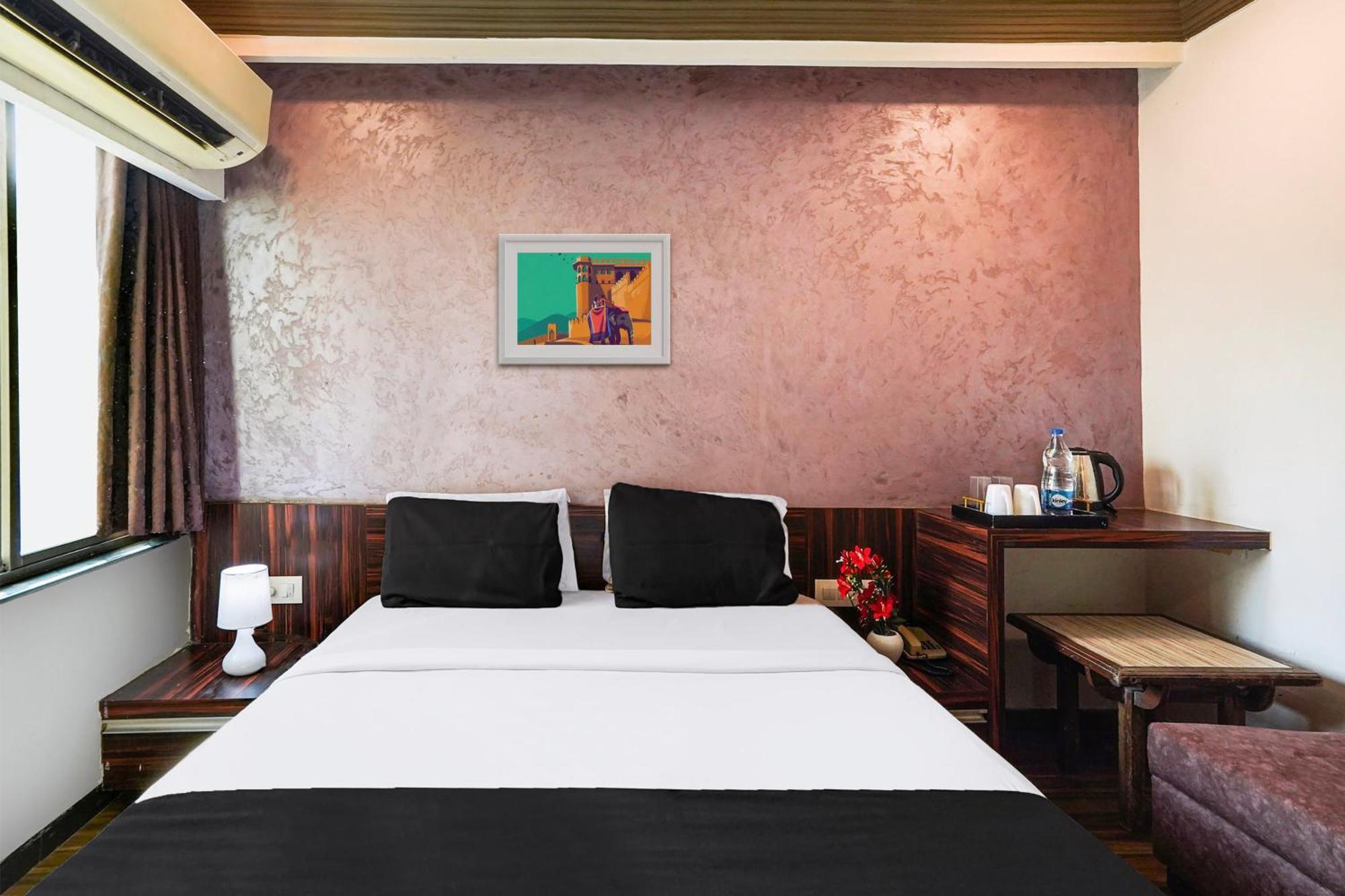 Hotel O Bridge Ahmedabad Ngoại thất bức ảnh