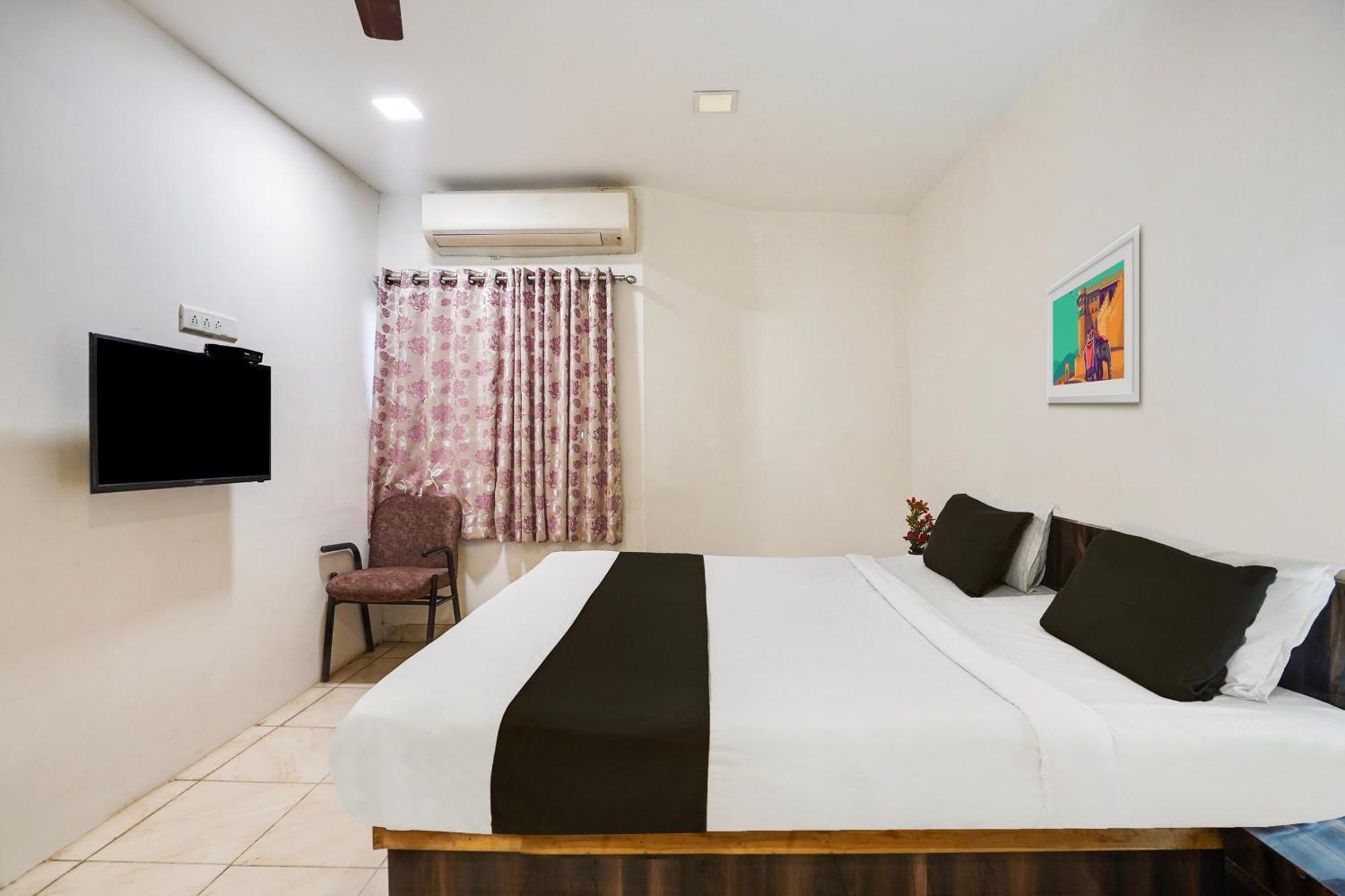 Hotel O Bridge Ahmedabad Ngoại thất bức ảnh
