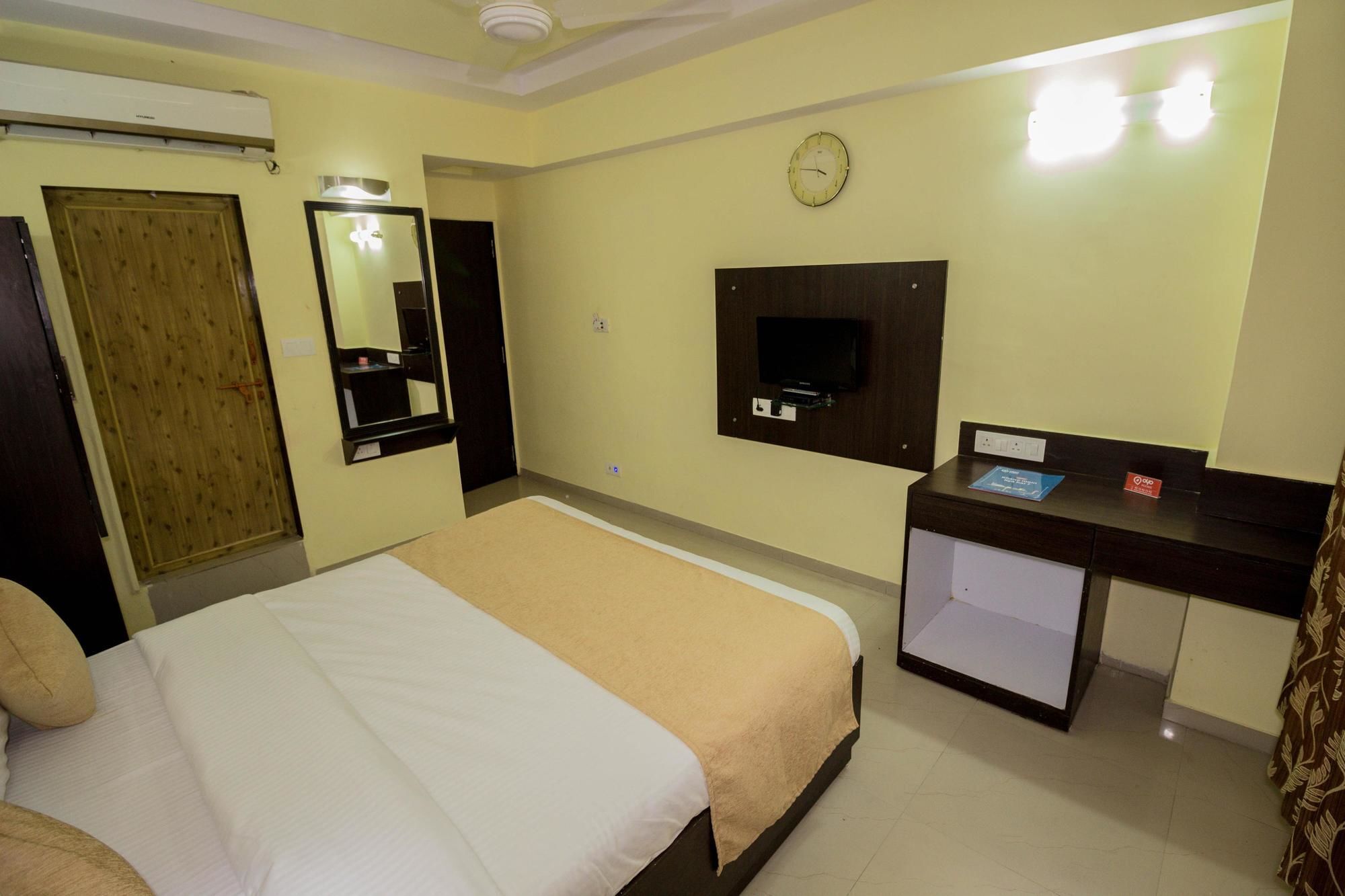 Hotel O Bridge Ahmedabad Ngoại thất bức ảnh