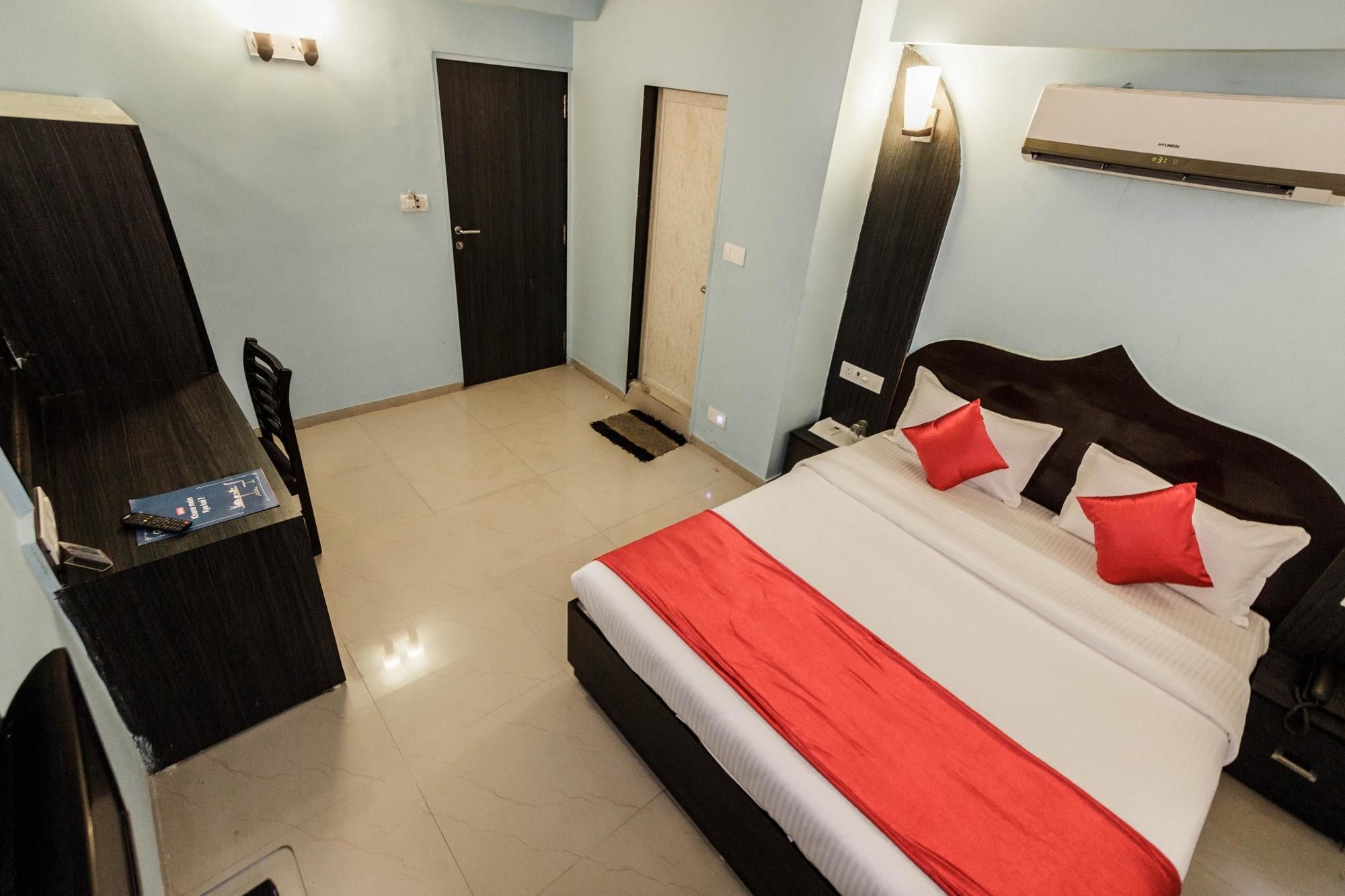 Hotel O Bridge Ahmedabad Ngoại thất bức ảnh
