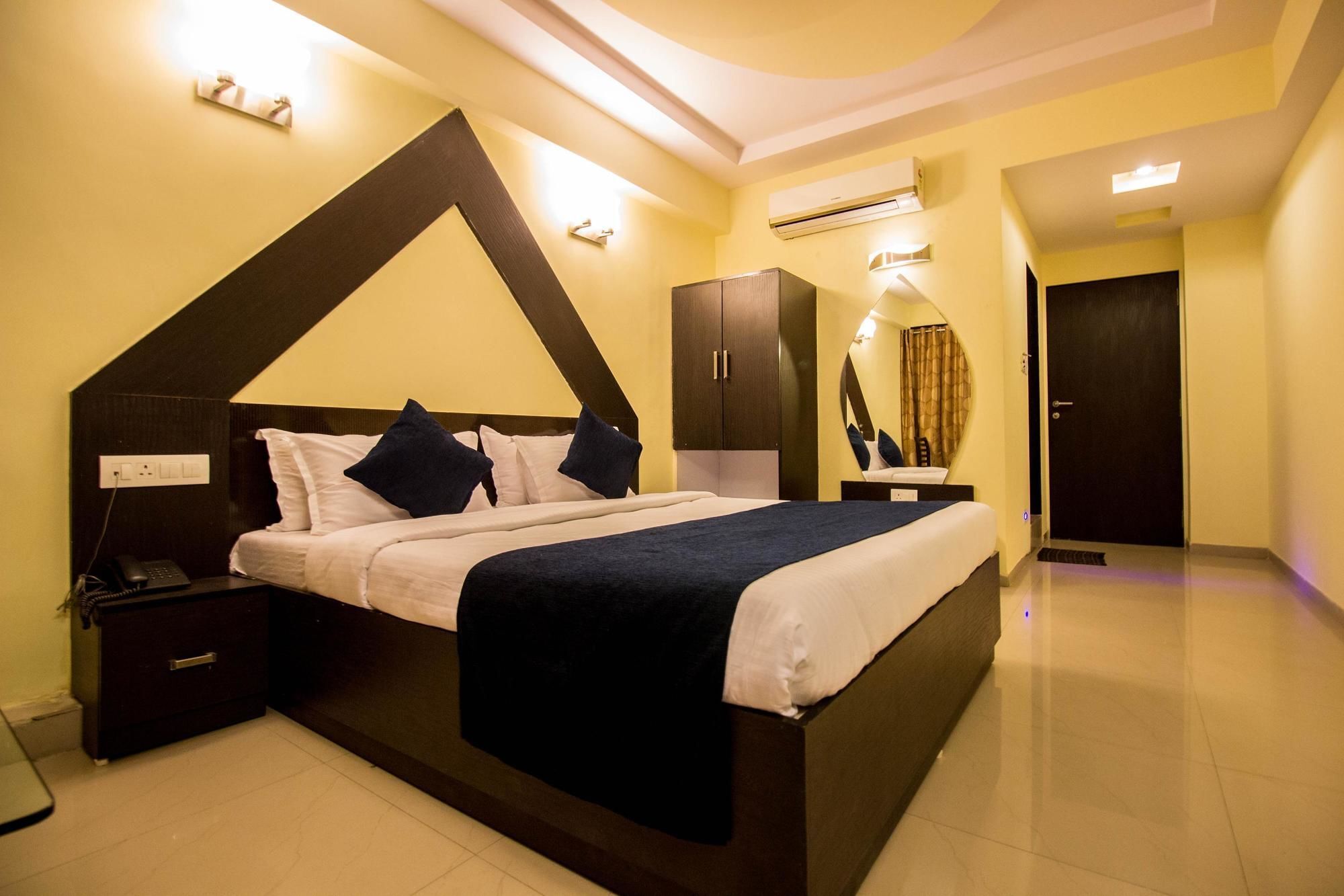 Hotel O Bridge Ahmedabad Ngoại thất bức ảnh