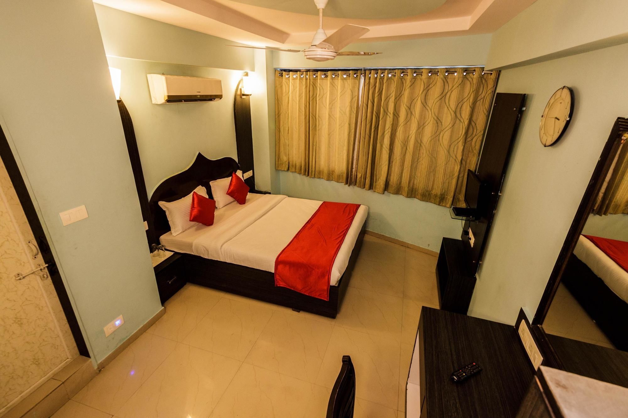Hotel O Bridge Ahmedabad Ngoại thất bức ảnh