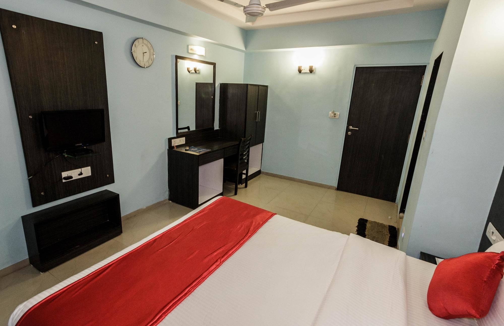 Hotel O Bridge Ahmedabad Ngoại thất bức ảnh